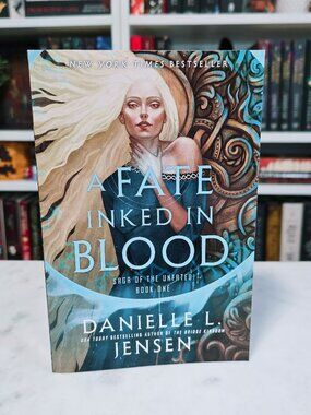 Danielle L Jensen - A Fate Inked in Blood (PAPERBACK)